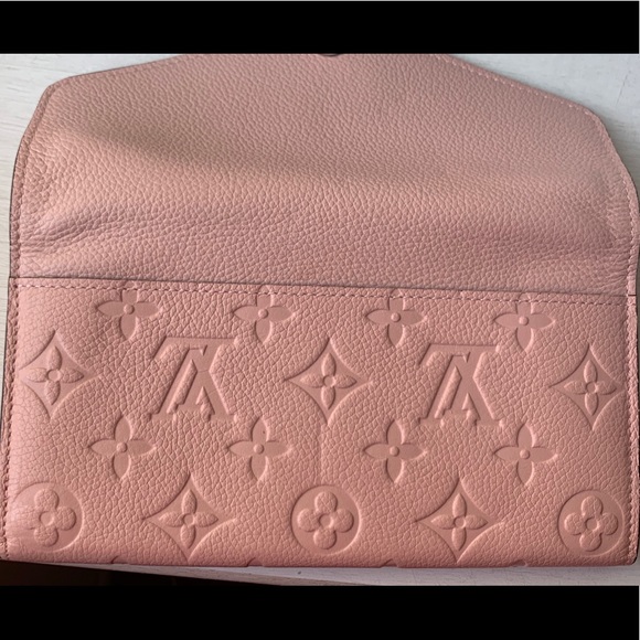 Louis Vuitton Wallet - Picture 5 of 10
